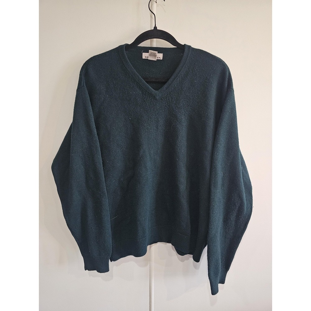 Eddie Bauer Sweater Mens Medium Green Wool V Neck Knit Pullover Casual Classic